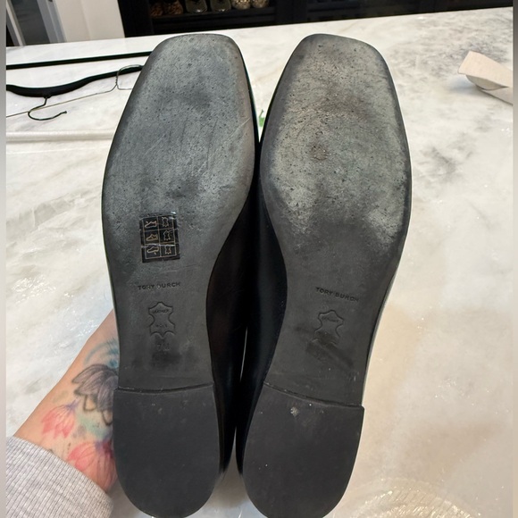 Tory Burch Black Flats with Gold Emblem - Picture 4 of 5